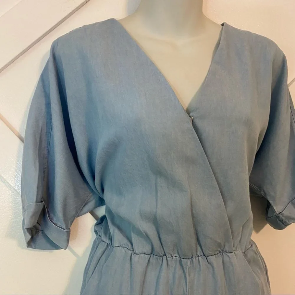 Caara Chambray Short Surplice Romper Blue Sz XS